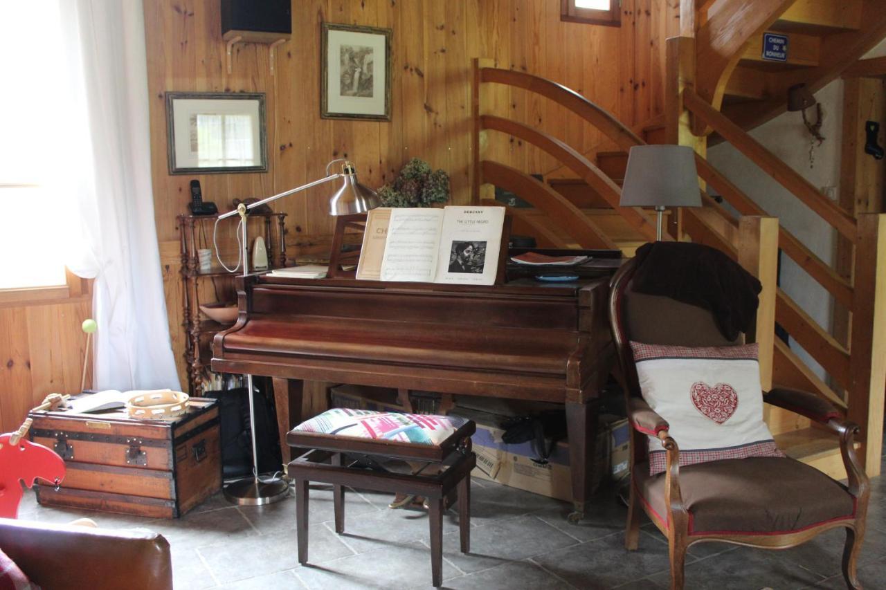 La Grande Ourse Bed and Breakfast Campan Eksteriør billede